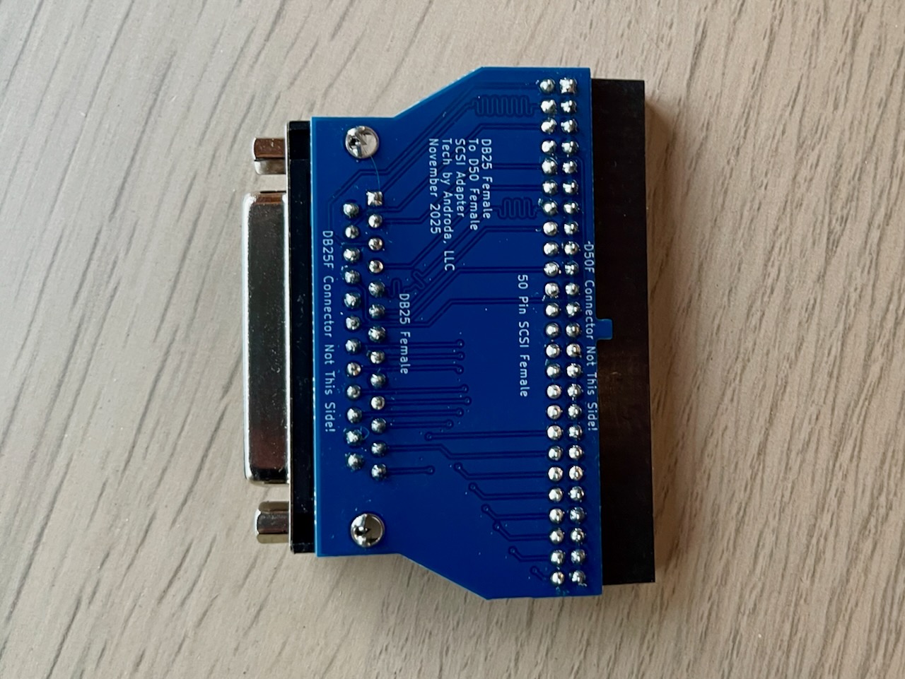 DB25 to Desktop 50-Pin SCSI Adapter - Image 3